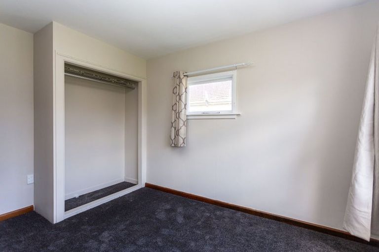 Photo of property in 100 Suva Street, Upper Riccarton, Christchurch, 8041