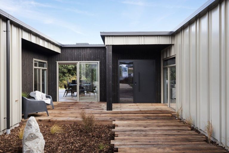 Photo of property in 60 Seven Oaks Drive, Kinloch, 3377