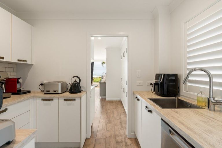 Photo of property in 53 Motiti Road, Papamoa Beach, Papamoa, 3118