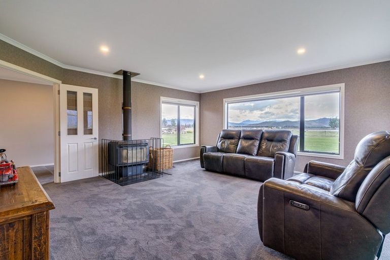 Photo of property in 10 Hardacre Place, Omarama, 9412