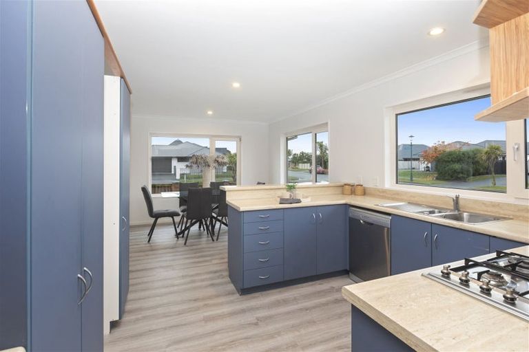 Photo of property in 24 Ti Rakau Drive, Woolston, Christchurch, 8023