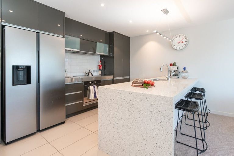 Photo of property in Mariner, 1/140b Oriental Parade, Oriental Bay, Wellington, 6011