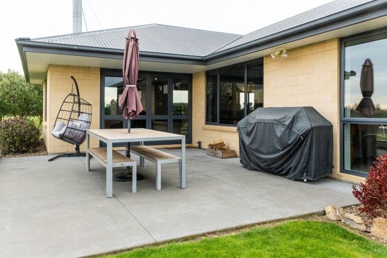 Photo of property in 360 Ashburton Staveley Road, Greenstreet, Ashburton, 7771