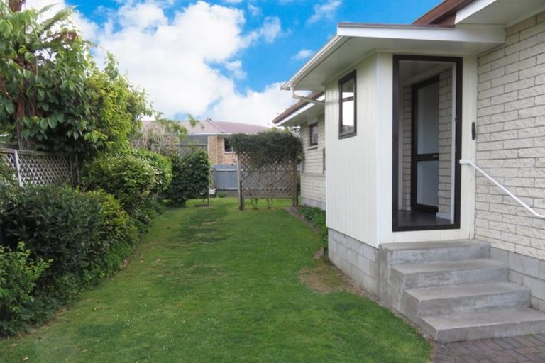Photo of property in 5a Liverpool Street, Papakura, 2110
