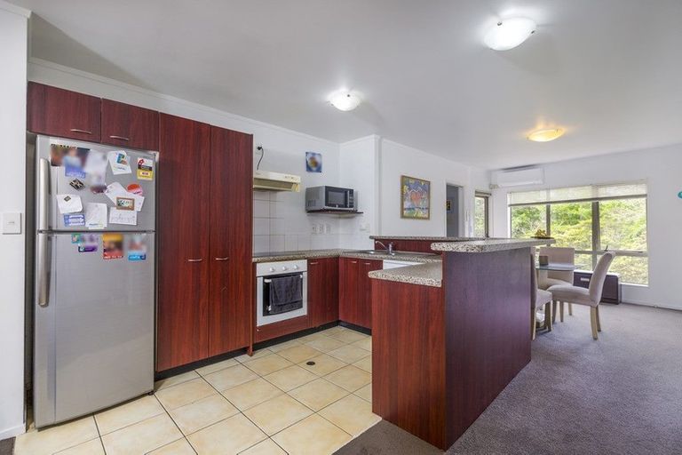 Photo of property in The Haven, 12/120 Beach Haven Road, Beach Haven, Auckland, 0626