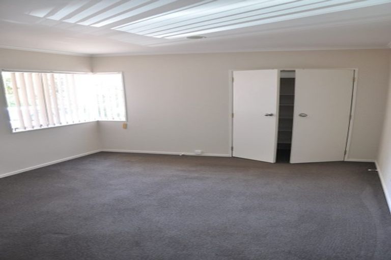 Photo of property in 23 Simon Owen Place, Golflands, Auckland, 2013