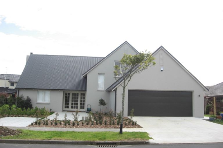 Photo of property in 4 Crannich Place, Wattle Downs, Auckland, 2103