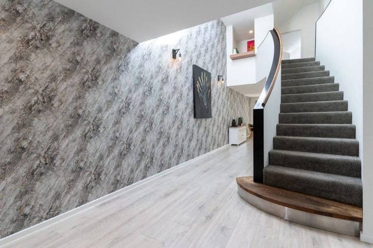 Photo of property in 2/37 Poynder Avenue, Merivale, Christchurch, 8014