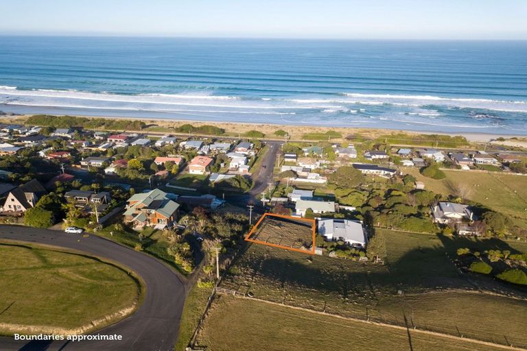 Photo of property in 40 Bedford Parade, Brighton, Dunedin, 9035