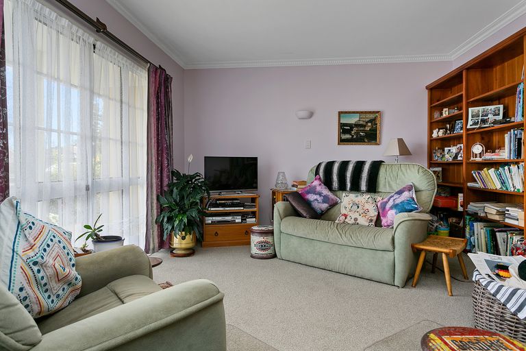 Photo of property in 82 Shakespeare Street, Leamington, Cambridge, 3432