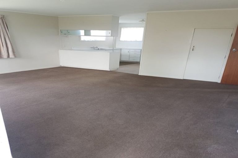 Photo of property in 156 Lincoln Road, Henderson, Auckland, 0610