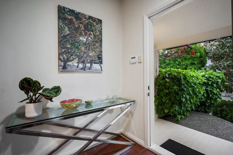 Photo of property in 13 Cameron Street, Takapuna, Auckland, 0622