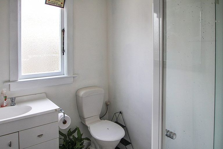 Photo of property in 5 Conway Street, Oamaru North, Oamaru, 9400