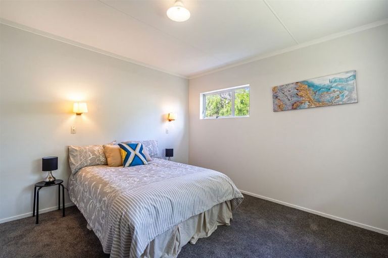 Photo of property in 2/35a Rangatira Road, Beach Haven, Auckland, 0626