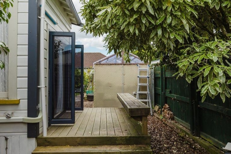 Photo of property in 37 Hereford Street, West End, Palmerston North, 4410