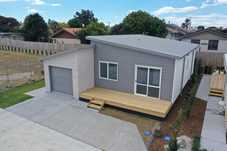 Photo of property in 73 Riley Crescent, Papamoa Beach, 3118