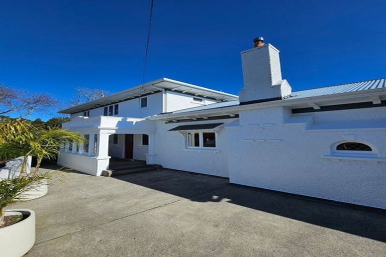 Photo of property in 6 Ridge Lane, New Plymouth, 4310