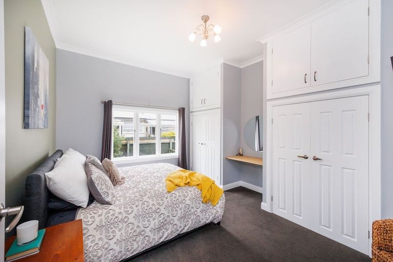 Photo of property in 6 A'court Street, Sanson, 4817