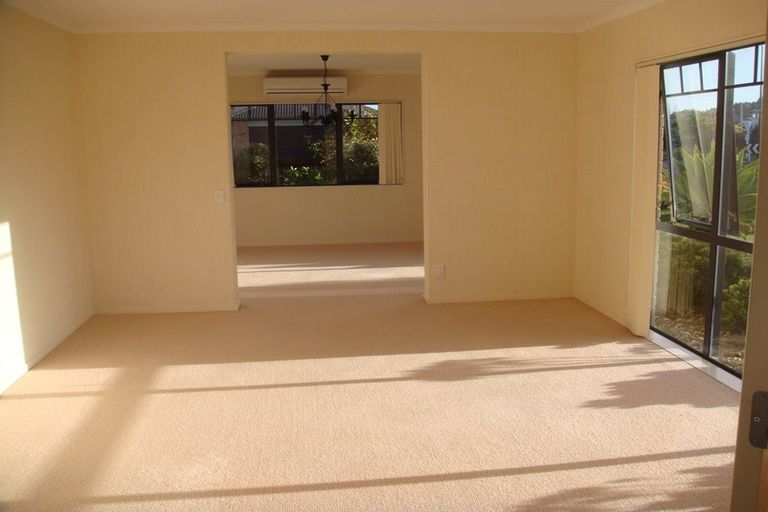 Photo of property in 73 Middlefield Drive, Flat Bush, Auckland, 2016