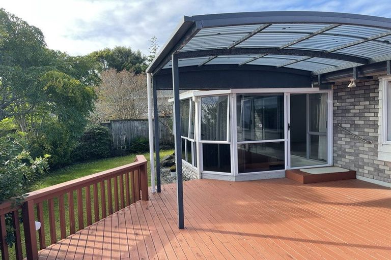 Photo of property in 2/12 Ayrshire Place, Somerville, Auckland, 2014