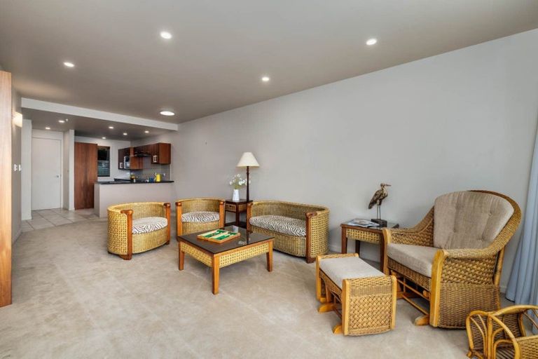 Photo of property in Bridgewater Apartments, 202/7 Te Rangi Cross Road, Paihia, 0200