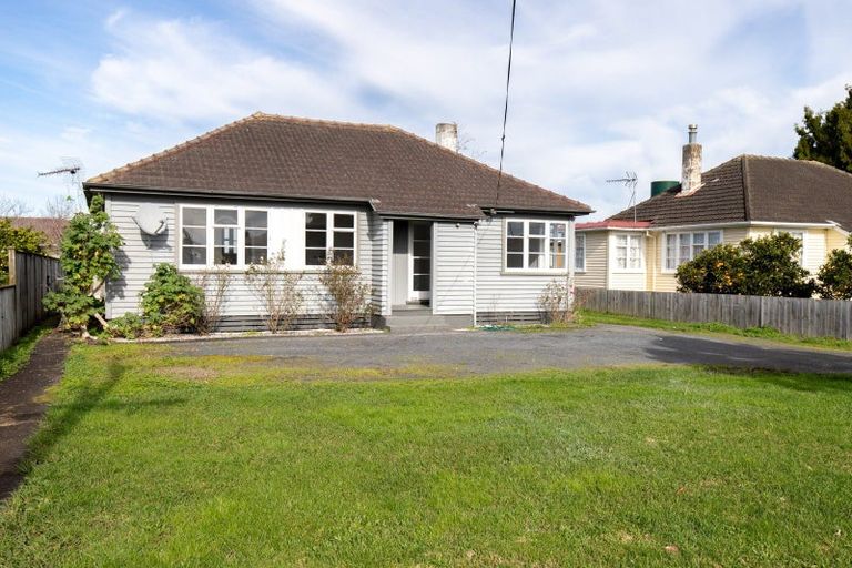 Photo of property in 9 Hayward Road, Ngatea, 3503