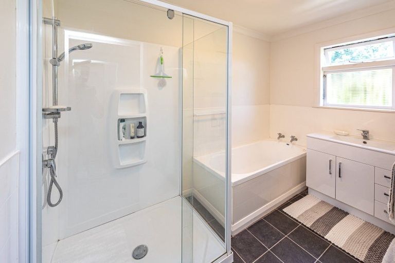 Photo of property in 4 Bristow Street, Saint Johns Hill, Whanganui, 4501