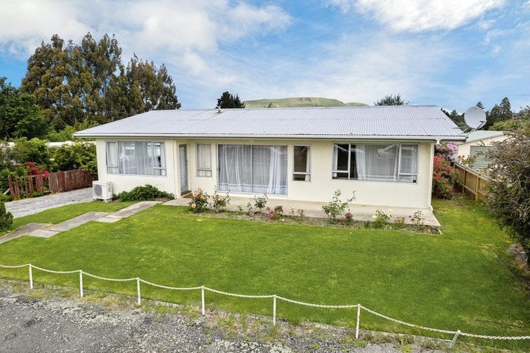 Photo of property in 120 District Road, Palmerston, 9430
