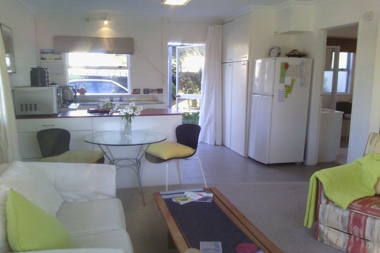 Photo of property in 65 Moana Street, Otaki Beach, Otaki, 5512