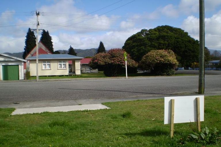 Photo of property in 51 Bridge Street, Reefton, 7830