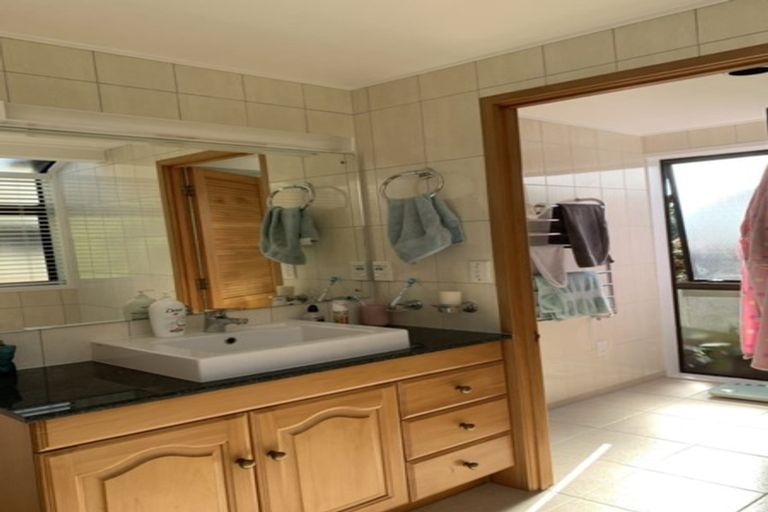 Photo of property in 56 Oliver Road, Eastern Beach, Auckland, 2012