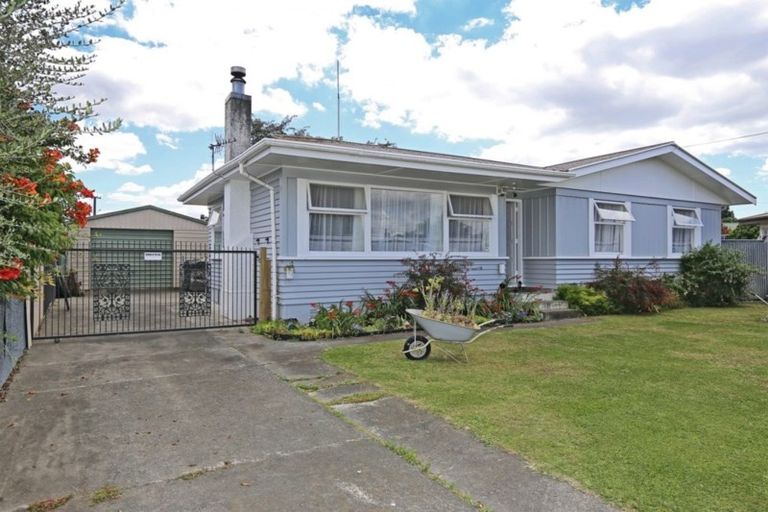 Photo of property in 401 Huia Place, Camberley, Hastings, 4120