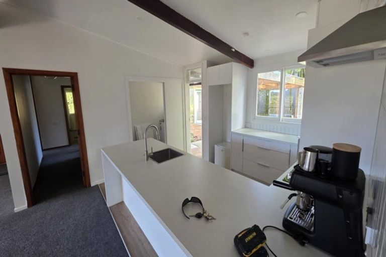 Photo of property in 34 Lowtherhurst Road, Massey, Auckland, 0614