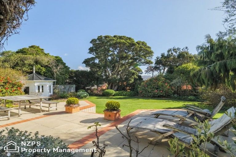 Photo of property in 44 Glendevon Place, Vauxhall, Dunedin, 9013