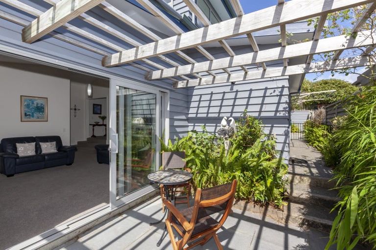 Photo of property in 5 Newry Road, Raumati Beach, Paraparaumu, 5032