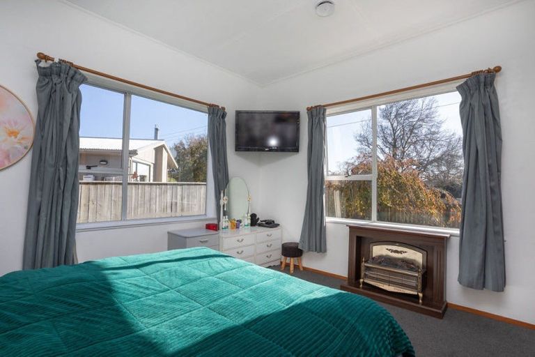 Photo of property in 11 Smith Street, Dannevirke, 4930