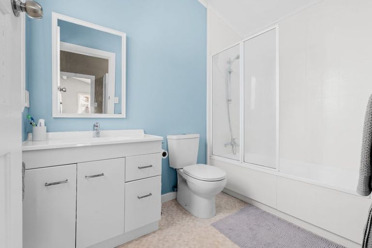 Photo of property in 1a Mahana Road, St Andrews, Hamilton, 3200