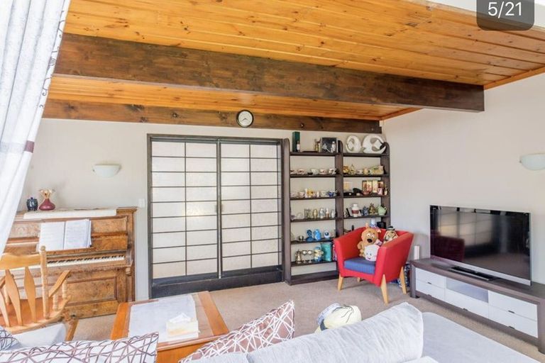 Photo of property in 6 Seaton Road, Murrays Bay, Auckland, 0630