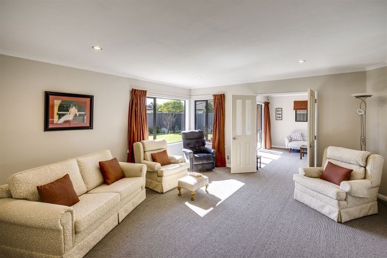 Photo of property in 32 Tasman Drive, Poraiti, Napier, 4112