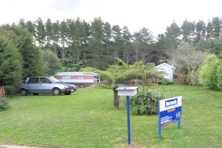 Photo of property in 150 Bambury Place, Onemana, Whangamata, 3691