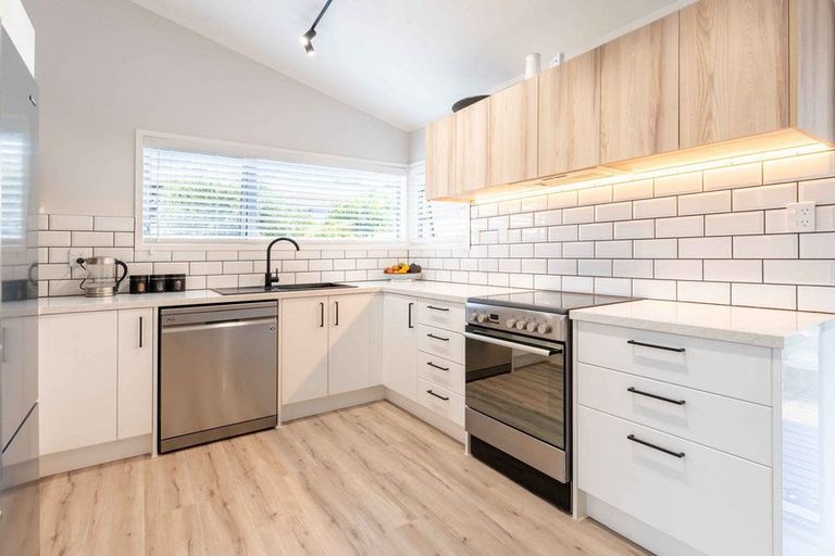 Photo of property in 68 Windsor Road, Bellevue, Tauranga, 3110