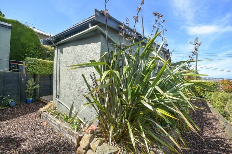 Photo of property in 48 Barnes Drive, Caversham, Dunedin, 9011