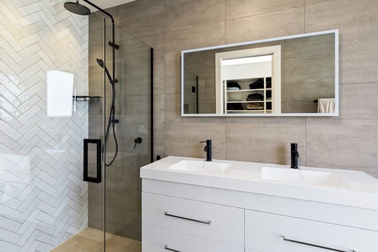 Photo of property in 66 Spur Ridge Rise, Jacks Point, 9371