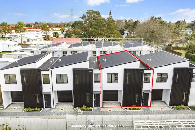 Photo of property in 11c Rountree Place, Conifer Grove, Takanini, 2112