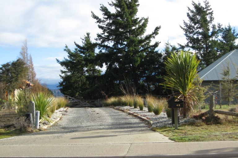 Photo of property in 43 Penrith Park Drive, Wanaka, 9305