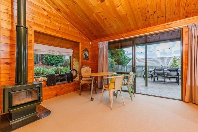 Photo of property in 79 Fernhill Way, Oteha, Auckland, 0632