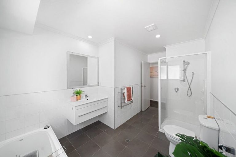 Photo of property in 77a Isabella Drive, Pukekohe, 2120