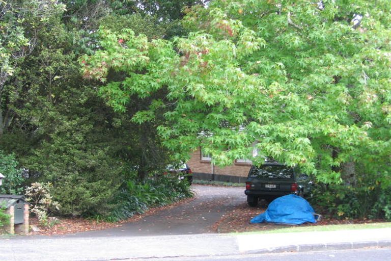 Photo of property in 88 Sabulite Road, Kelston, Auckland, 0602