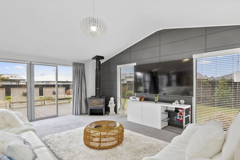 Photo of property in 11 Ben Lomond Drive, Mosgiel, 9024