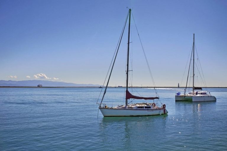 Photo of property in Waterfront Apartments, 2/309 Wakefield Quay, Stepneyville, Nelson, 7010